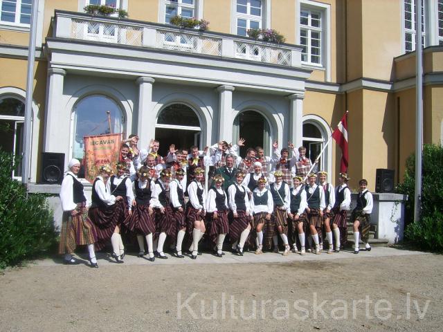 Jauniešu deju kolektīvs "Jezga" festivālā VĀCIJĀ